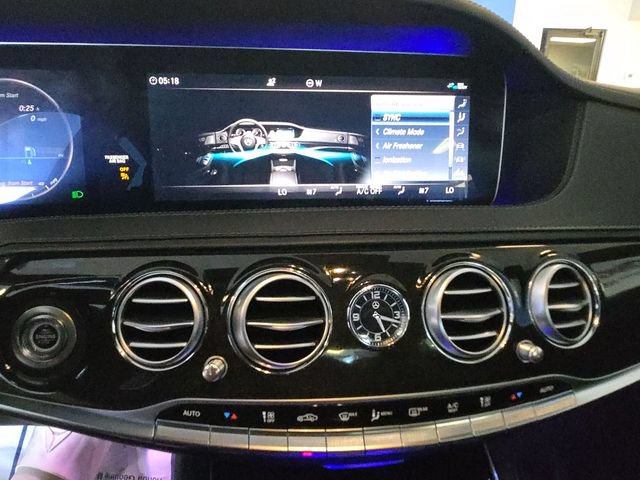 Used 2020 Mercedes-Benz S 560 4MATIC Sedan image 19