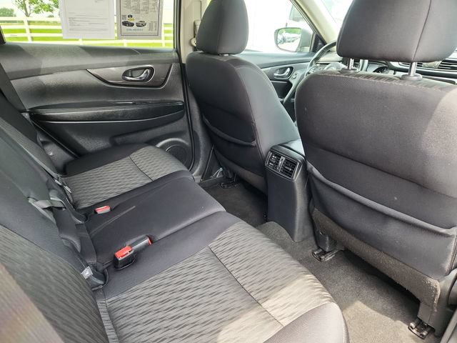 Used 2018 Nissan Rogue SV AWD/4WD image 29