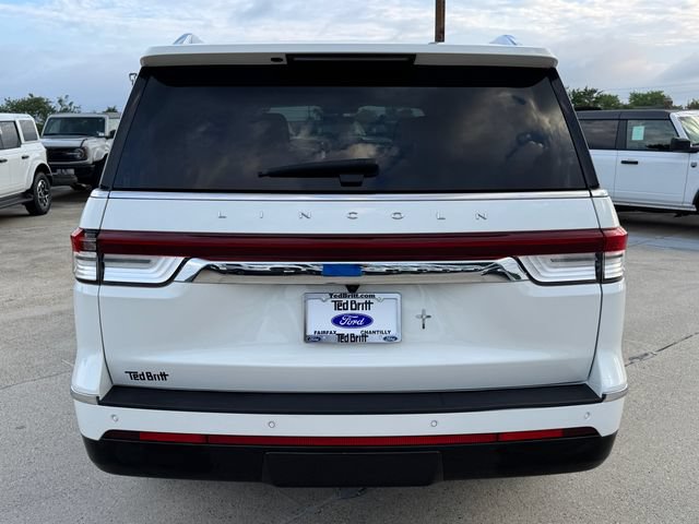 Used 2023 Lincoln Navigator L Reserve AWD/4WD image 9