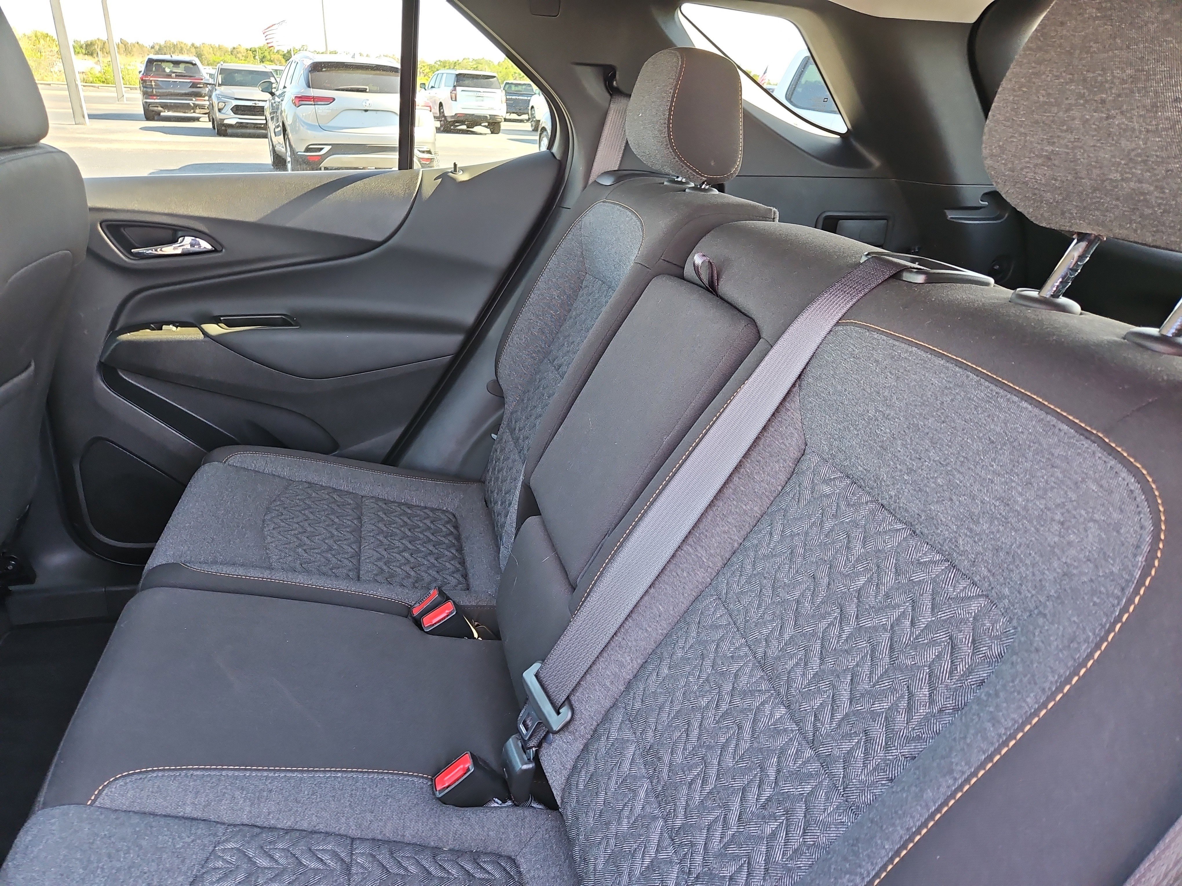 Used 2024 Chevrolet Equinox LT FWD image 12