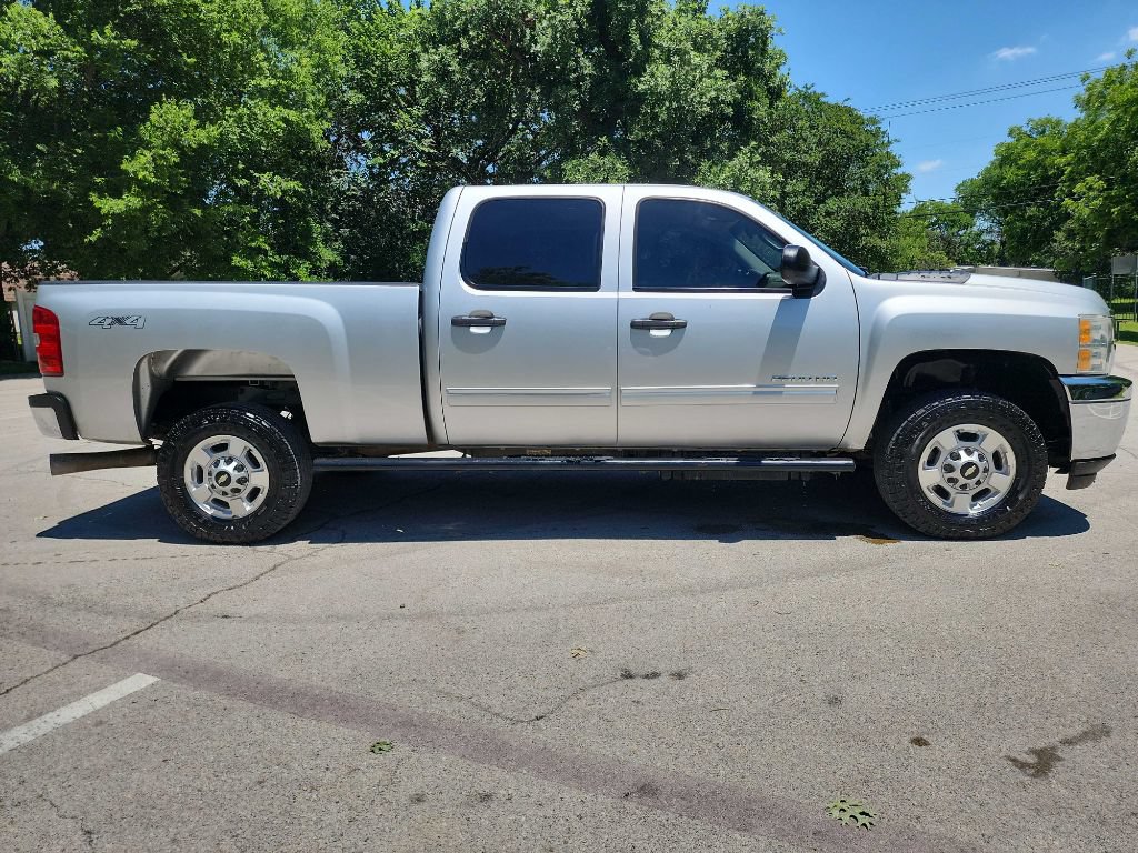 Used 2014 Chevrolet Silverado 2500 LT AWD/4WD image 10