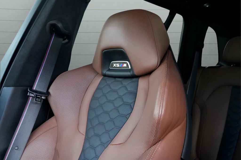 Used 2022 BMW X5 M w/ Competition Package 2 image 43