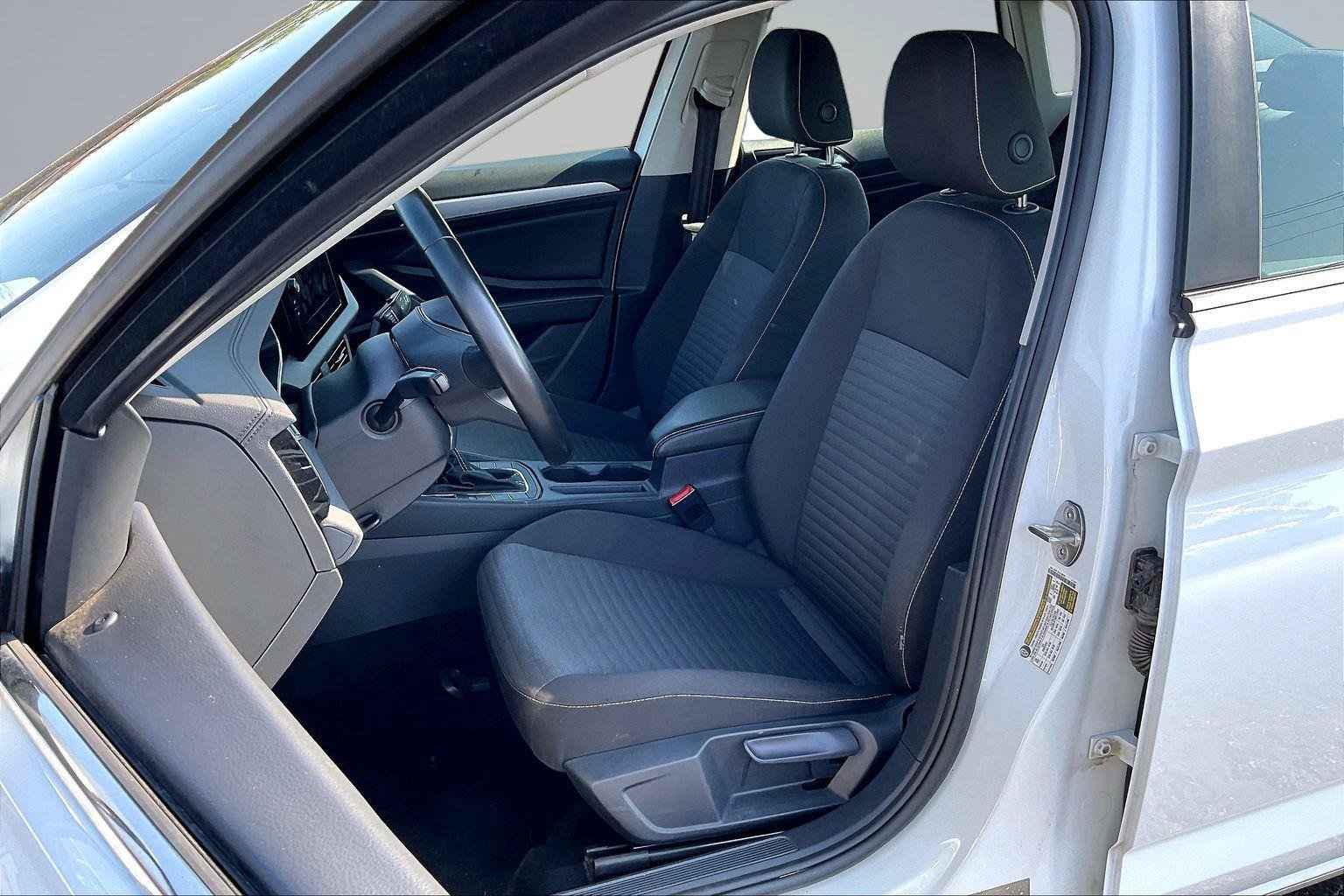 Used 2025 Volkswagen Jetta S FWD image 23
