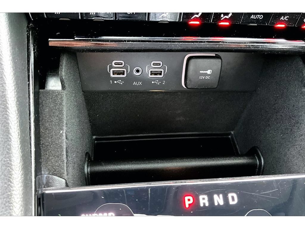 Certified 2022 Jeep Grand Cherokee L Limited AWD/4WD image 27