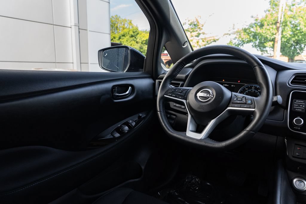 Used 2024 Nissan Leaf SV Plus FWD image 11