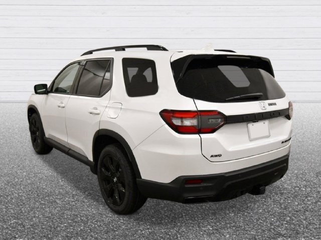 New 2026 Honda Pilot Black Edition image 3