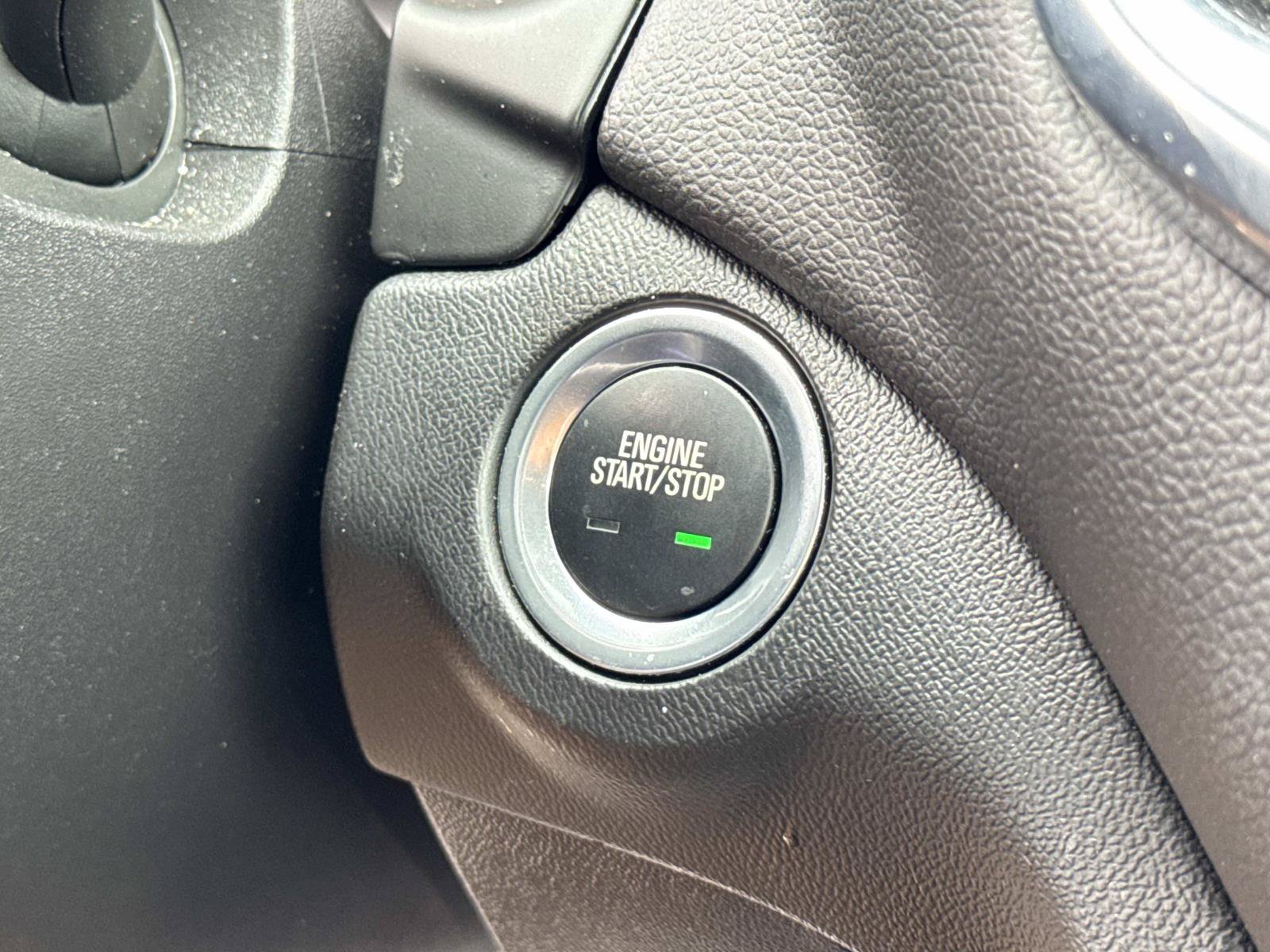 Used 2023 Chevrolet Equinox LT FWD image 18
