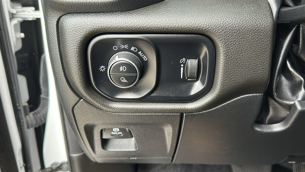 Used 2025 RAM 1500 Tradesman w/ Night Edition RWD image 21