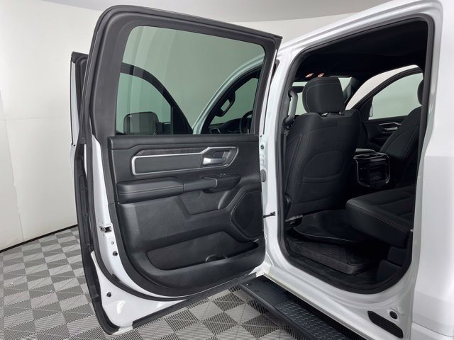 Used 2023 RAM 1500 Big Horn AWD/4WD image 45