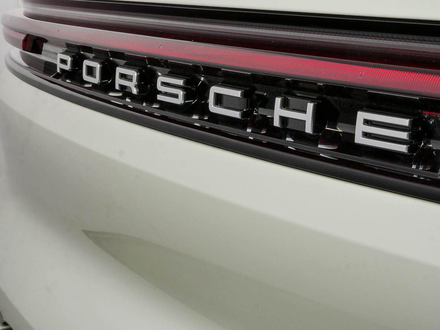 New 2026 Porsche Cayenne AWD/4WD image 38