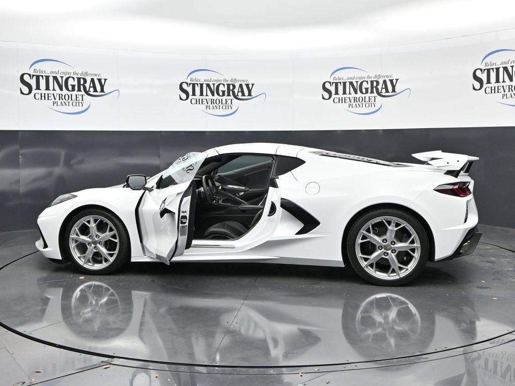 Used 2020 Chevrolet Corvette Stingray Coupe w/ 1LT RWD image 37