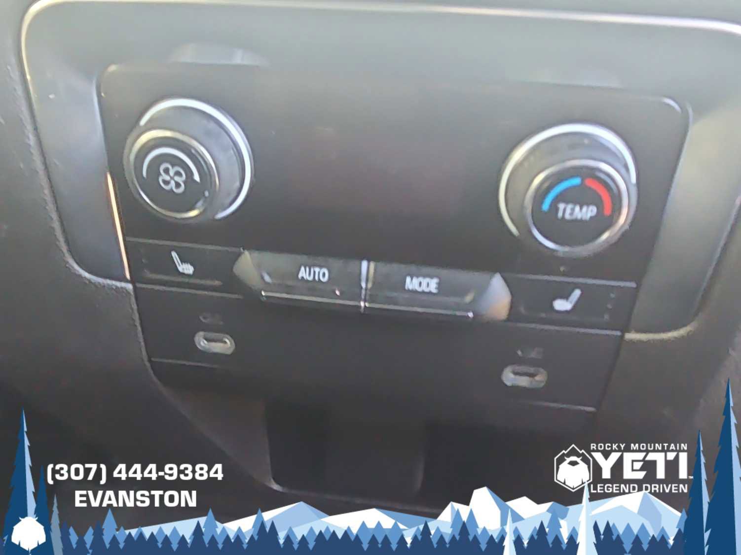 Used 2021 Chevrolet Suburban LT w/ LT Signature Package image 20