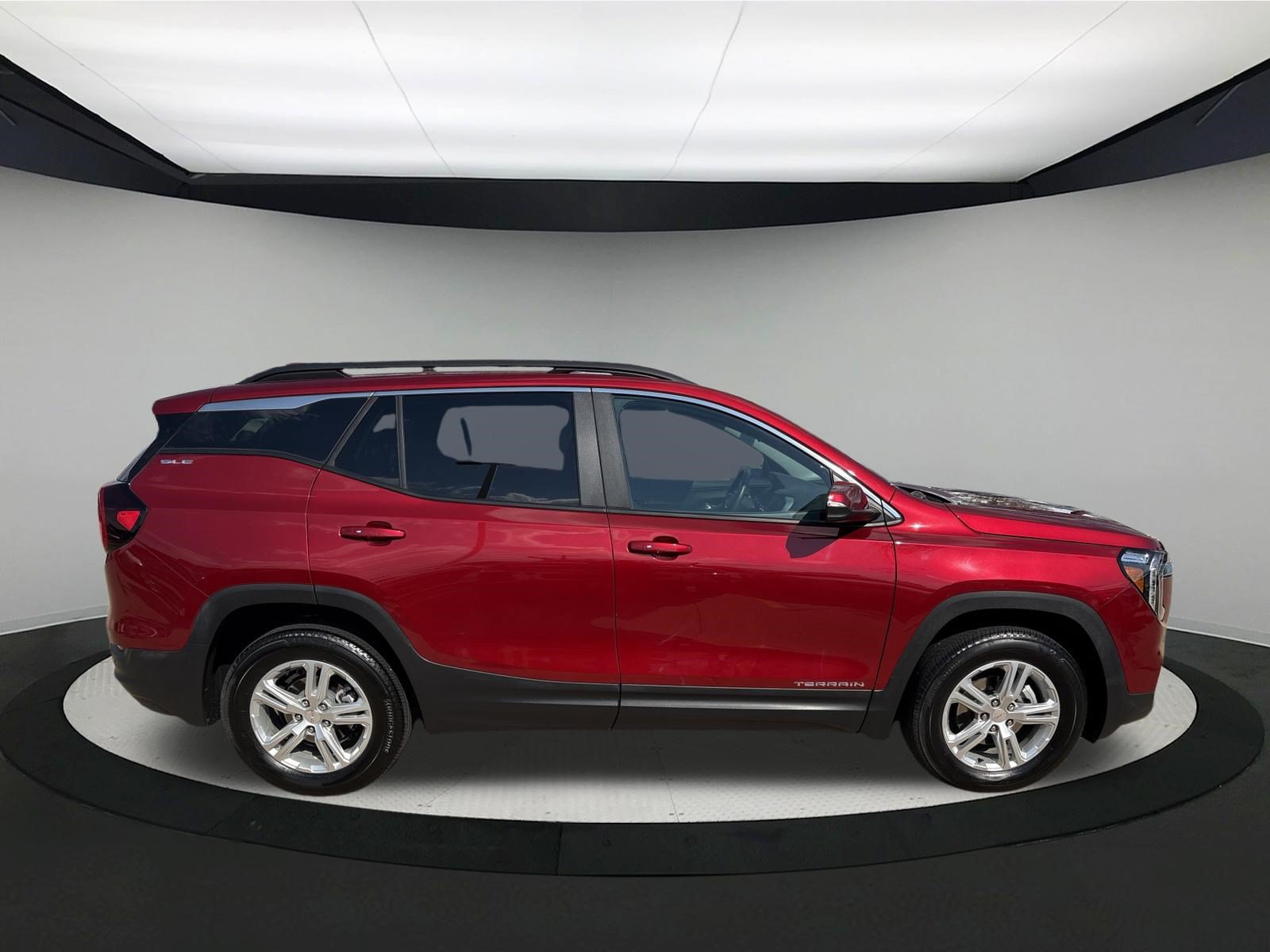 Used 2024 GMC Terrain SLE w/ Driver Convenience Package AWD/4WD image 7