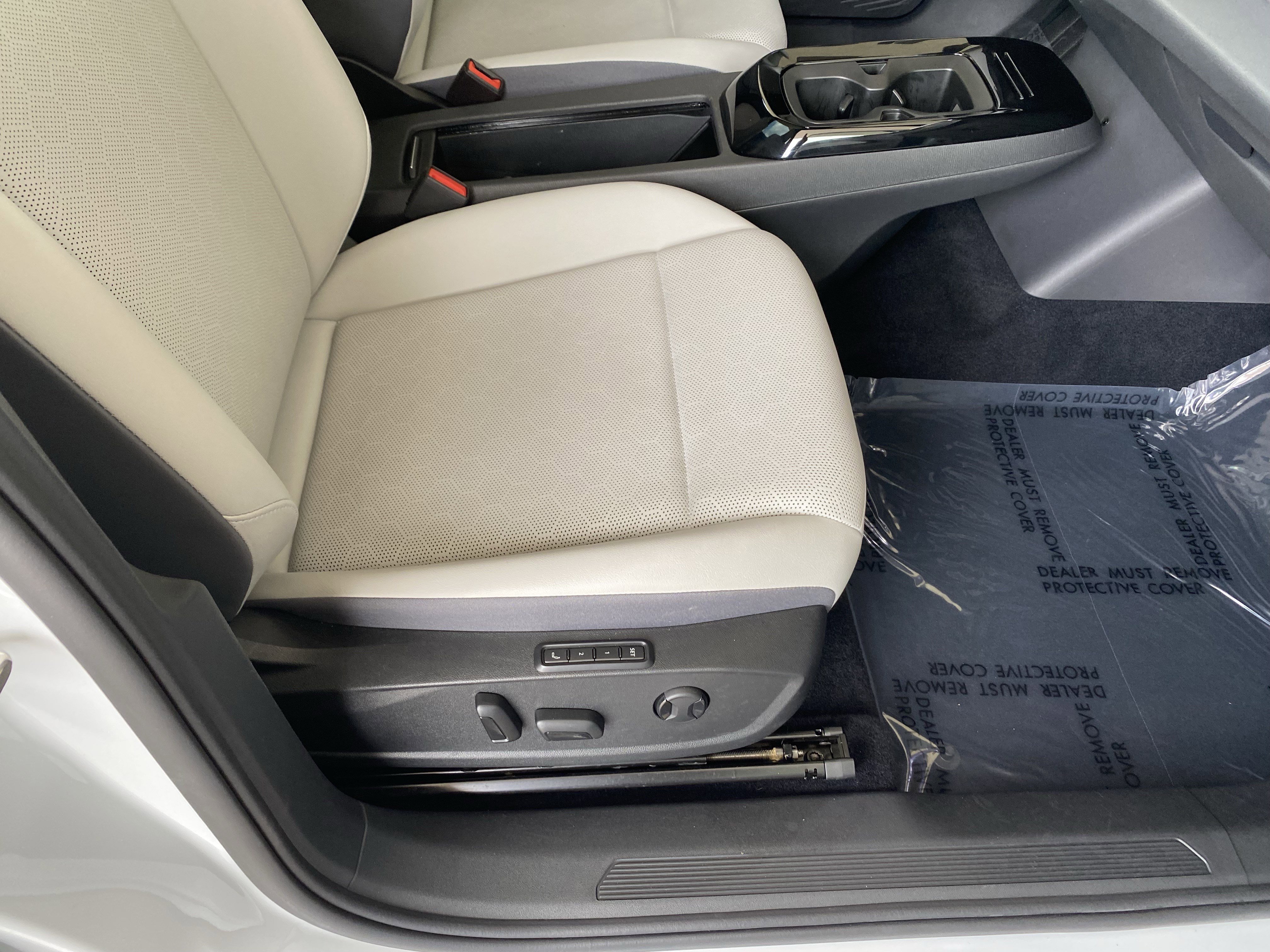 Certified 2021 Volkswagen ID.4 1st Edition RWD image 42