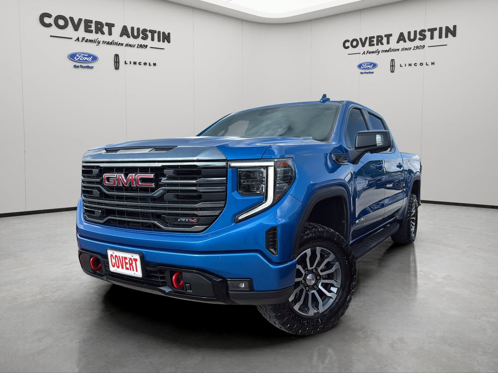 Used 2022 GMC Sierra 1500 AT4 w/ AT4 Preferred Package AWD/4WD image 1