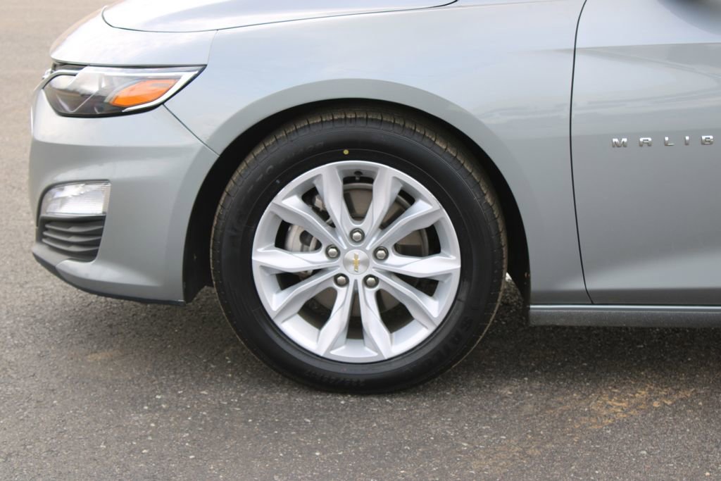 Used 2024 Chevrolet Malibu LT FWD image 16