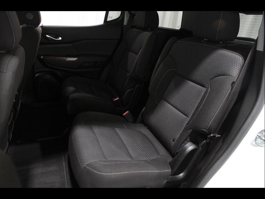 Used 2023 GMC Acadia SLE FWD image 18