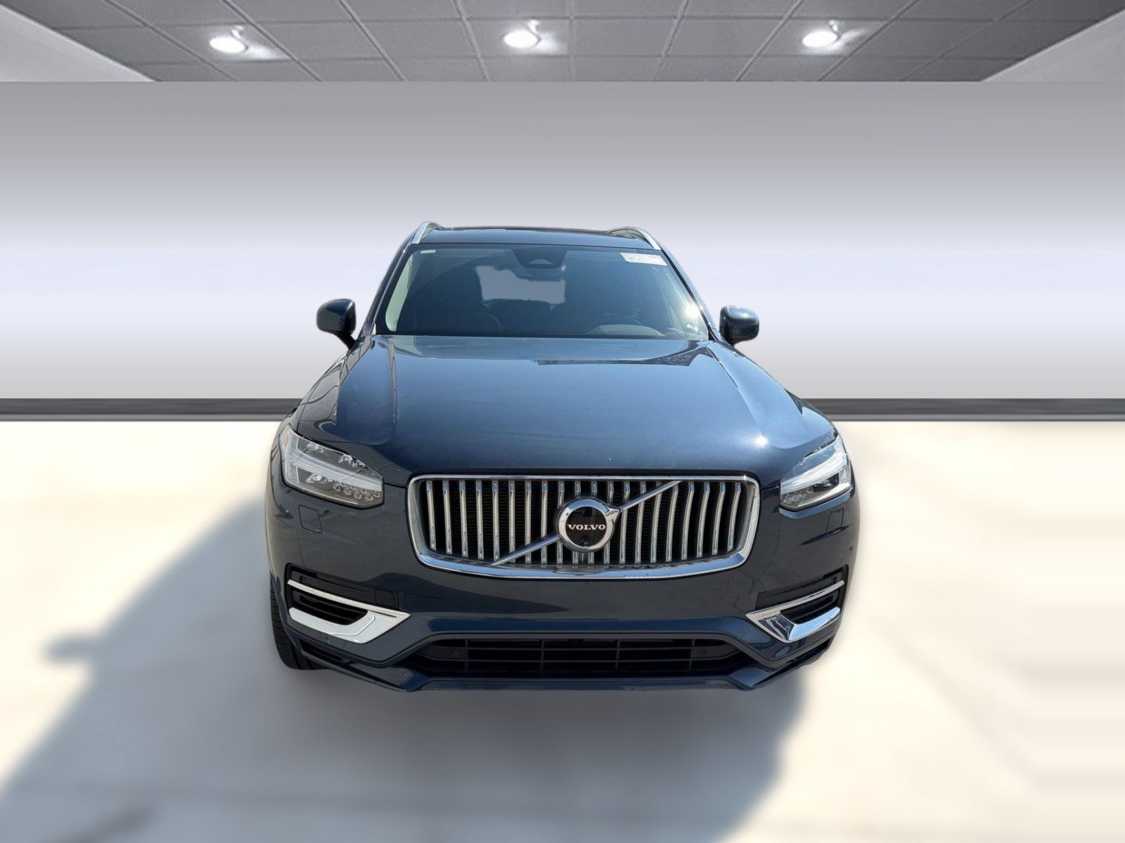 Used 2024 Volvo XC90 T8 Plus w/ Protection Package Premier AWD/4WD image 6