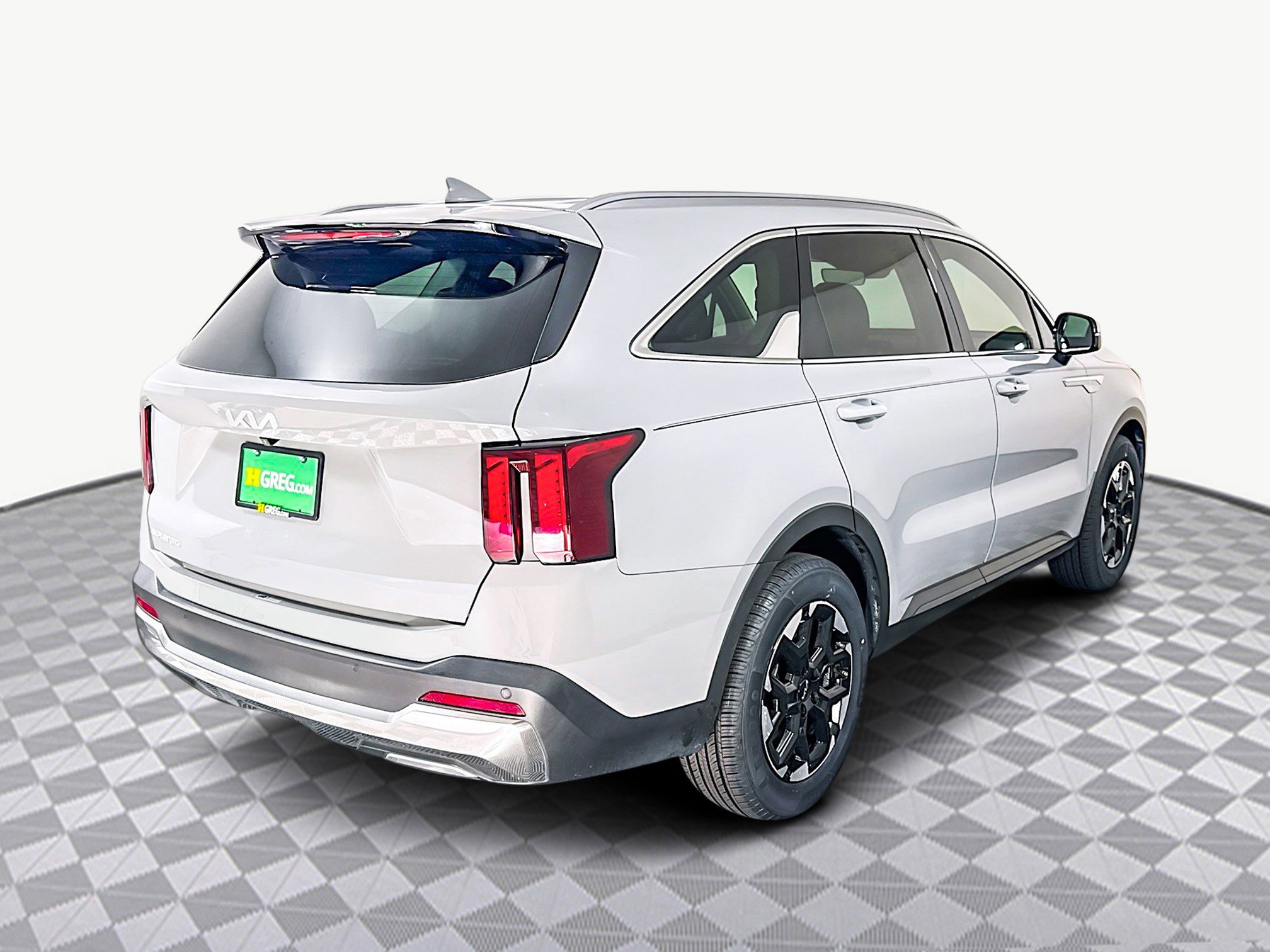 Used 2024 Kia Sorento S image 10