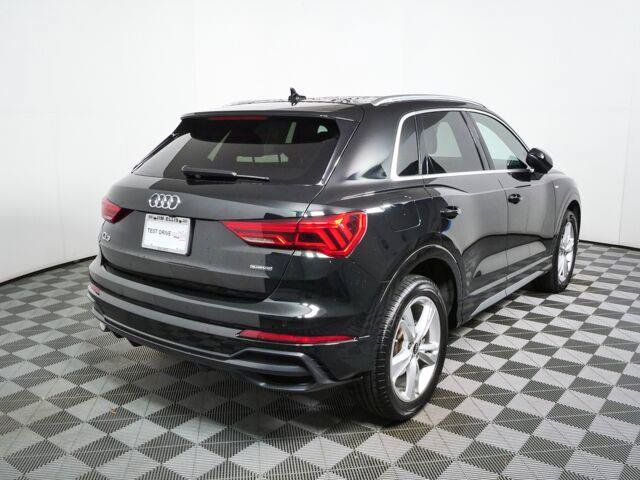 Used 2022 Audi Q3 2.0T Premium AWD/4WD image 3