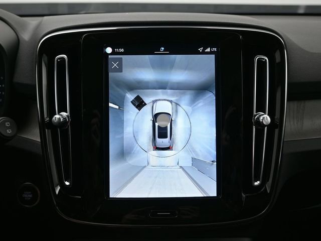 New 2026 Volvo XC40 B5 Plus w/ Protection Package Premier image 20