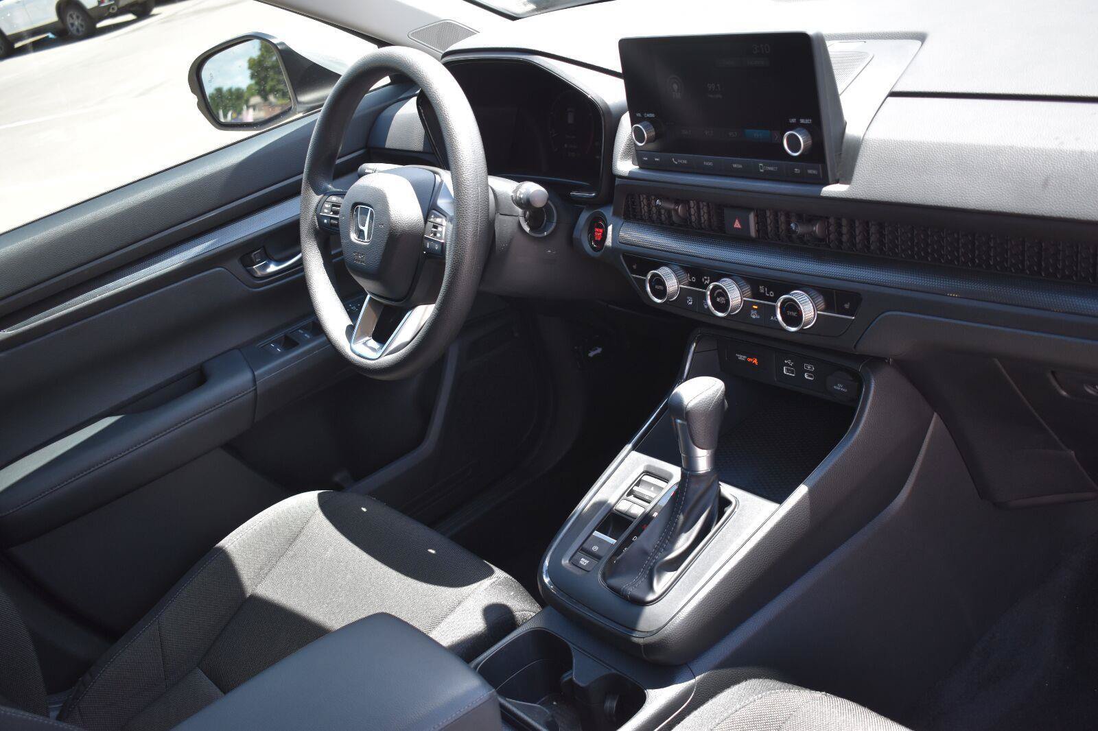 Used 2025 Honda CR-V EX image 15