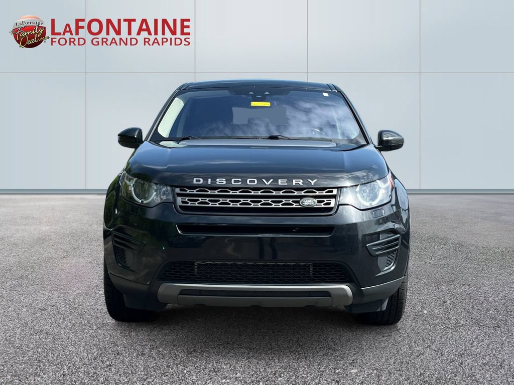 Used 2017 Land Rover Discovery Sport SE AWD/4WD image 2