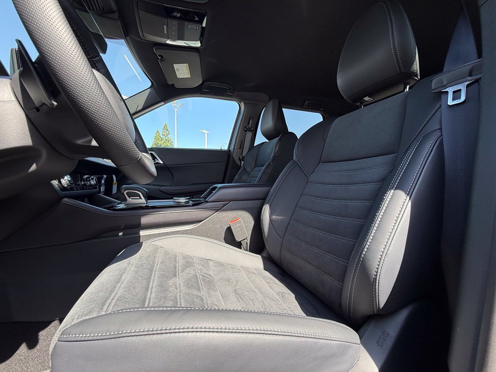 New 2026 Mitsubishi Outlander LE FWD image 33