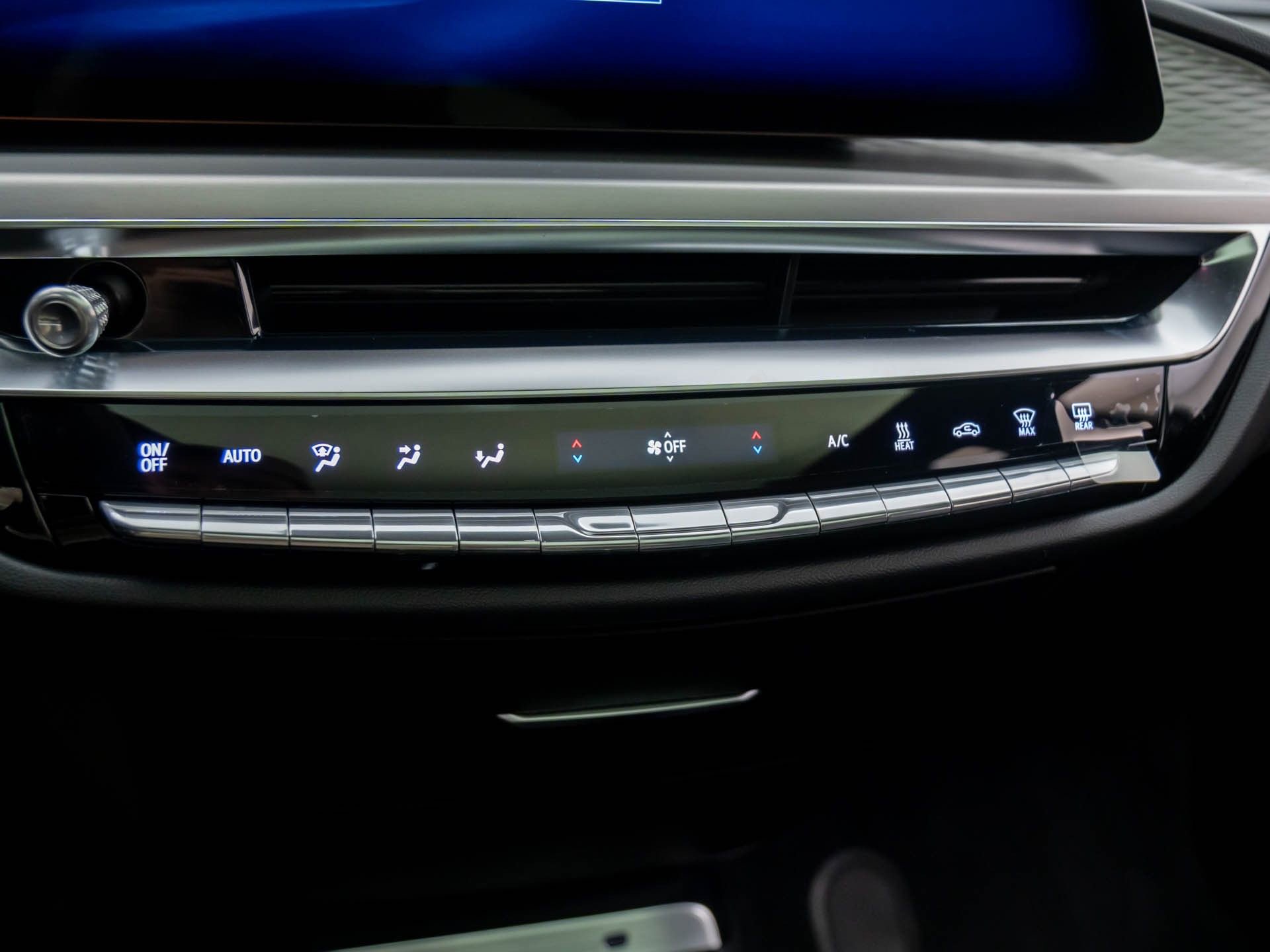 New 2026 Cadillac Lyriq Sport AWD/4WD image 25