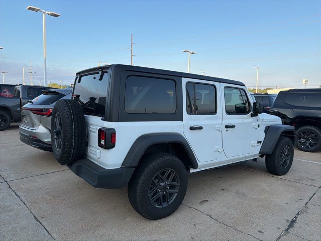 Used 2024 Jeep Wrangler Sport S image 10