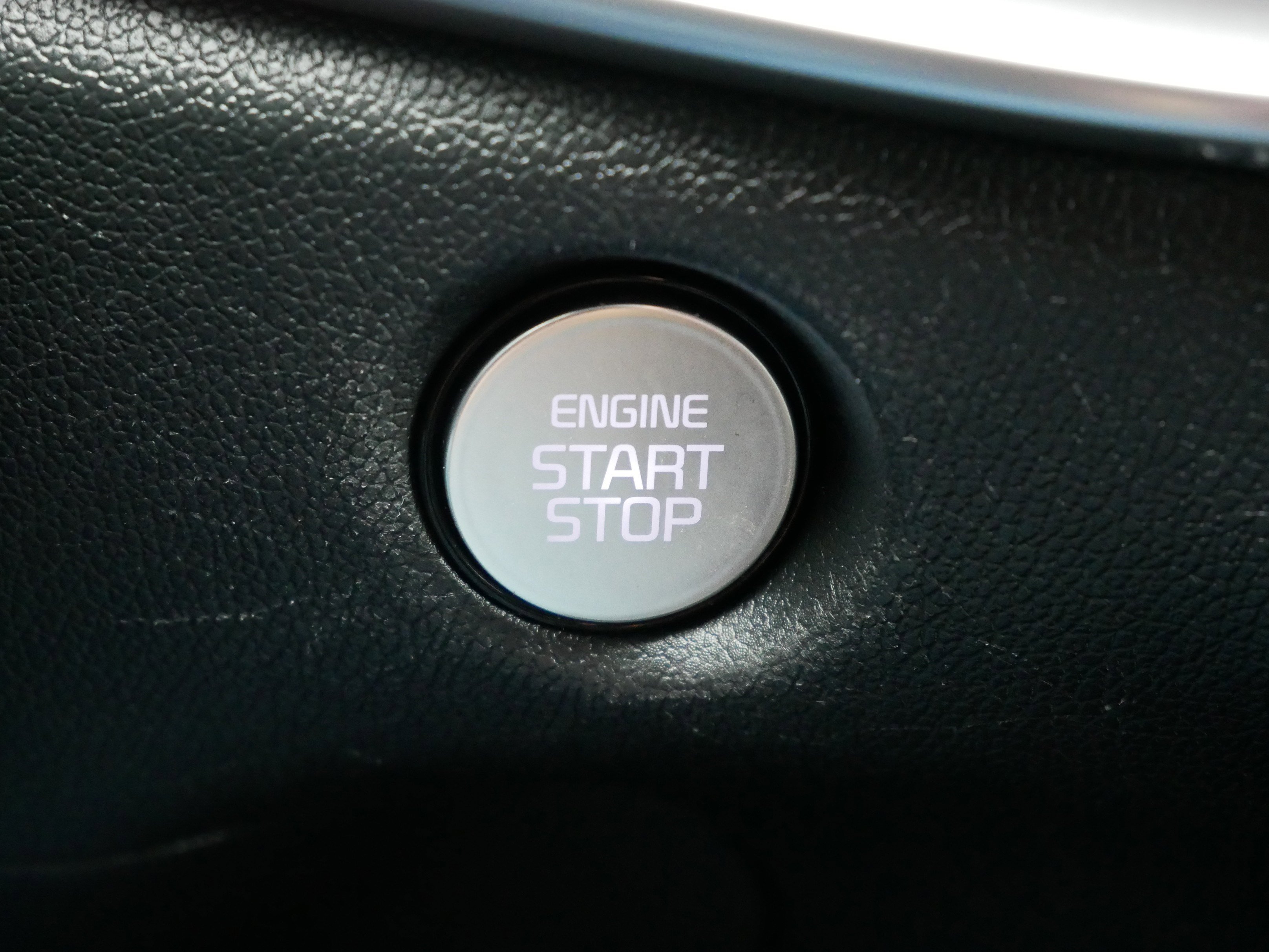 Used 2025 Kia Sorento EX image 28