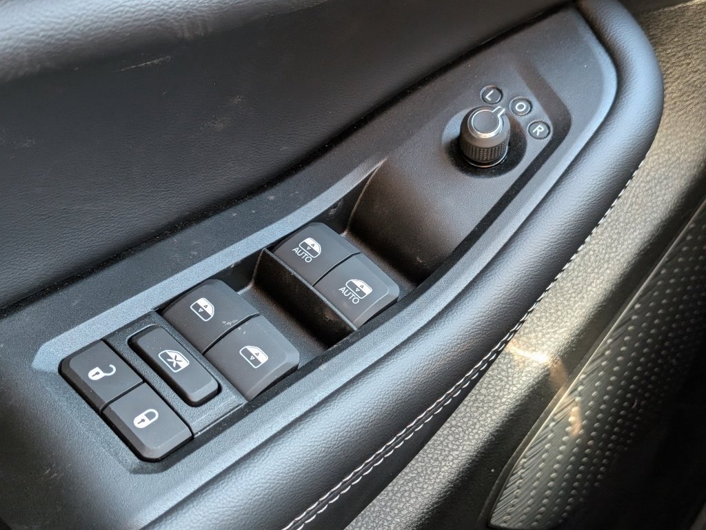 New 2026 Jeep Grand Cherokee Laredo X AWD/4WD image 27