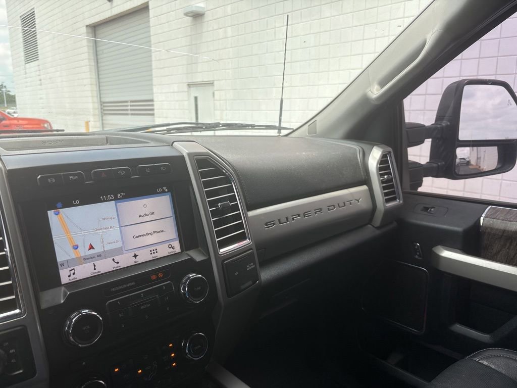Used 2017 Ford F250 Lariat w/ Lariat Ultimate Package AWD/4WD image 14