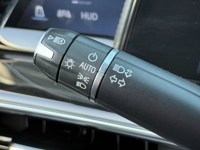 Used 2021 Cadillac Escalade ESV Sport w/ Driver Assist Tech Package RWD image 20