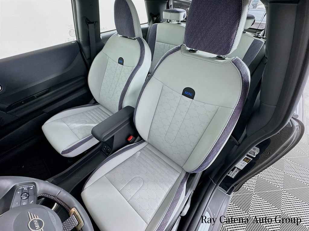Certified 2026 MINI Cooper 2-Door Hardtop FWD image 19