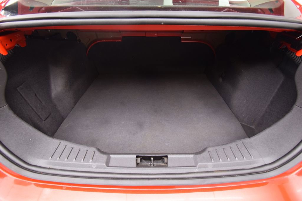 Used 2012 Ford Focus SE w/ SE Winter Pkg image 21