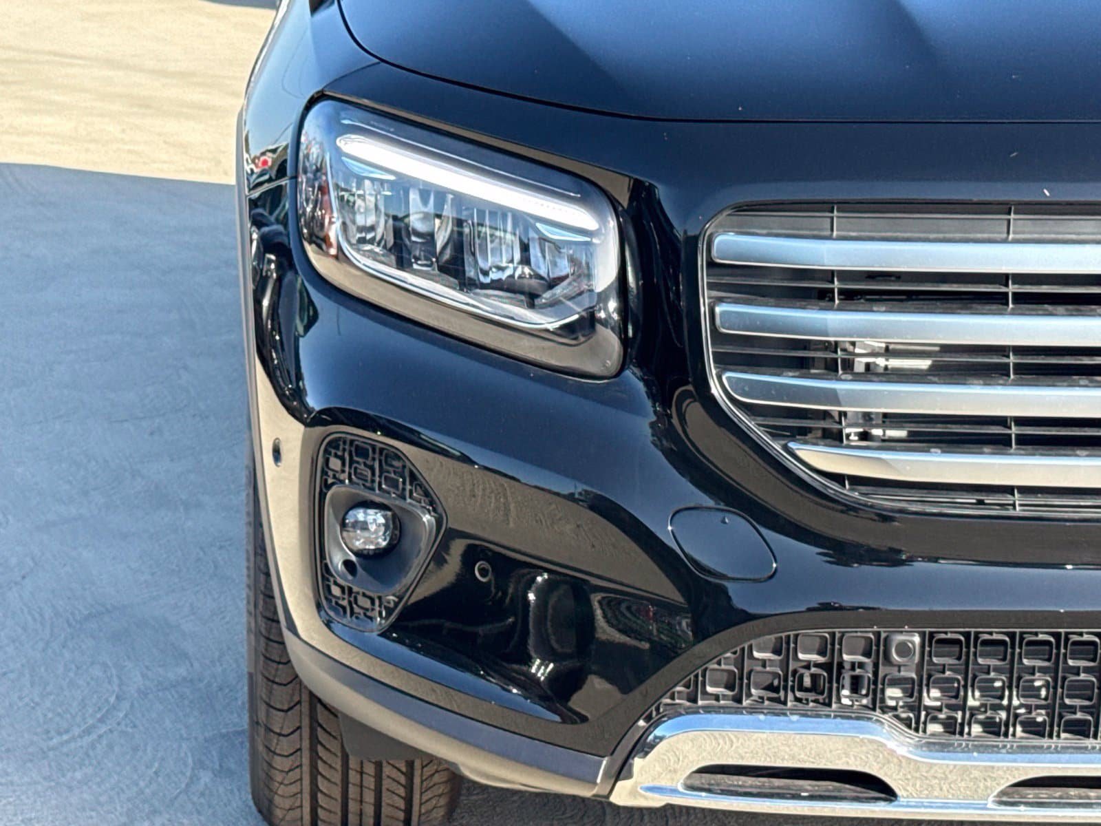 New 2026 Mercedes-Benz GLB 250 4MATIC image 5