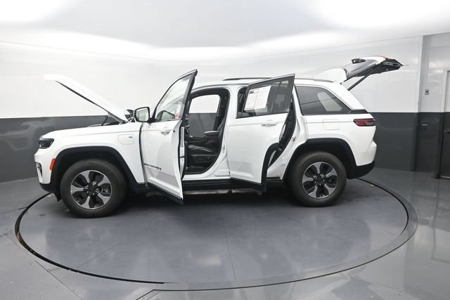 Used 2022 Jeep Grand Cherokee Limited 4xe AWD/4WD image 33