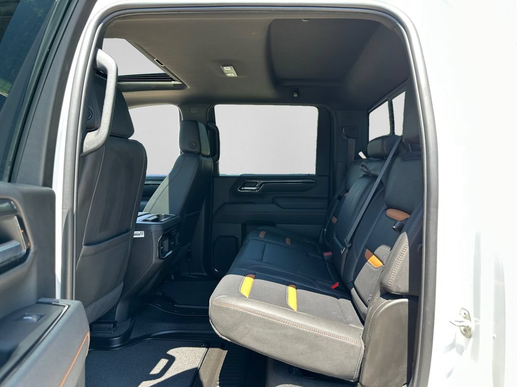 Used 2025 GMC Sierra 2500 AT4 AWD/4WD image 37