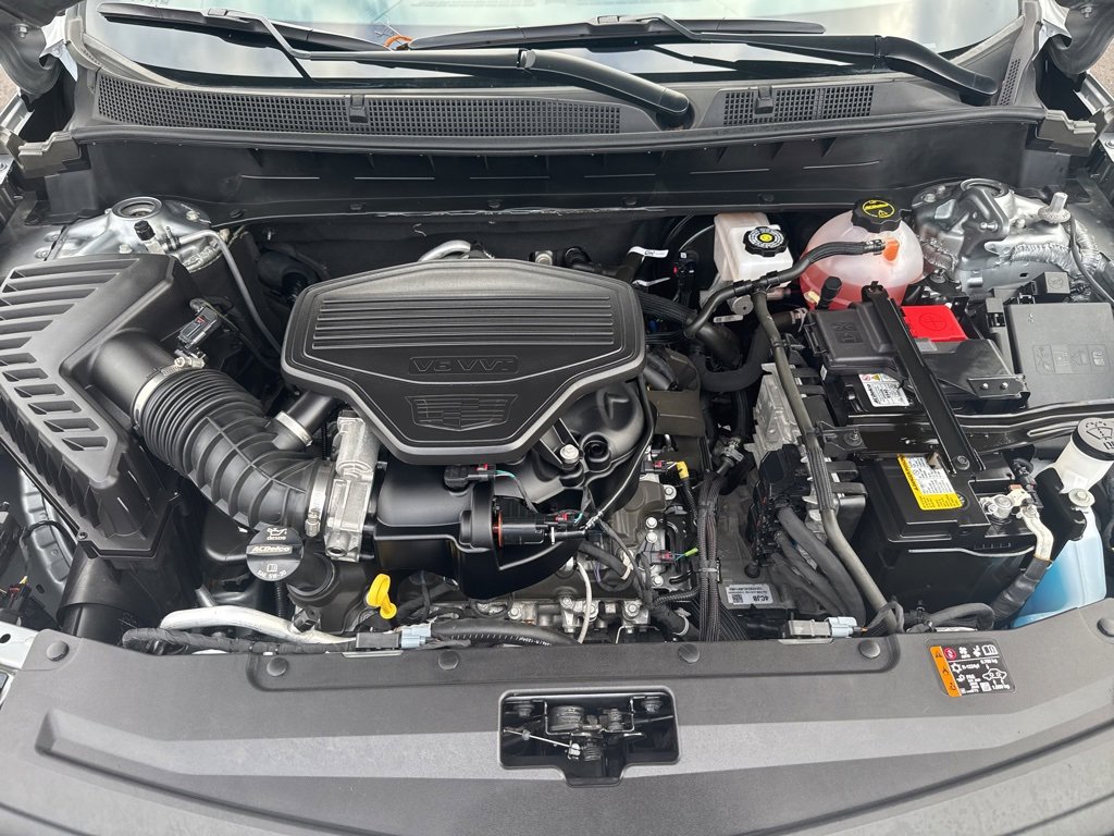 Certified 2025 Cadillac XT6 Premium Luxury image 9