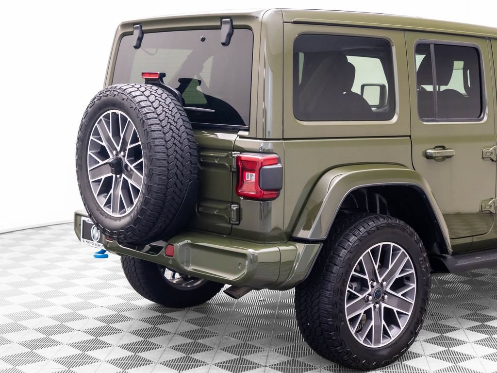 Used 2024 Jeep Wrangler High Altitude AWD/4WD image 38