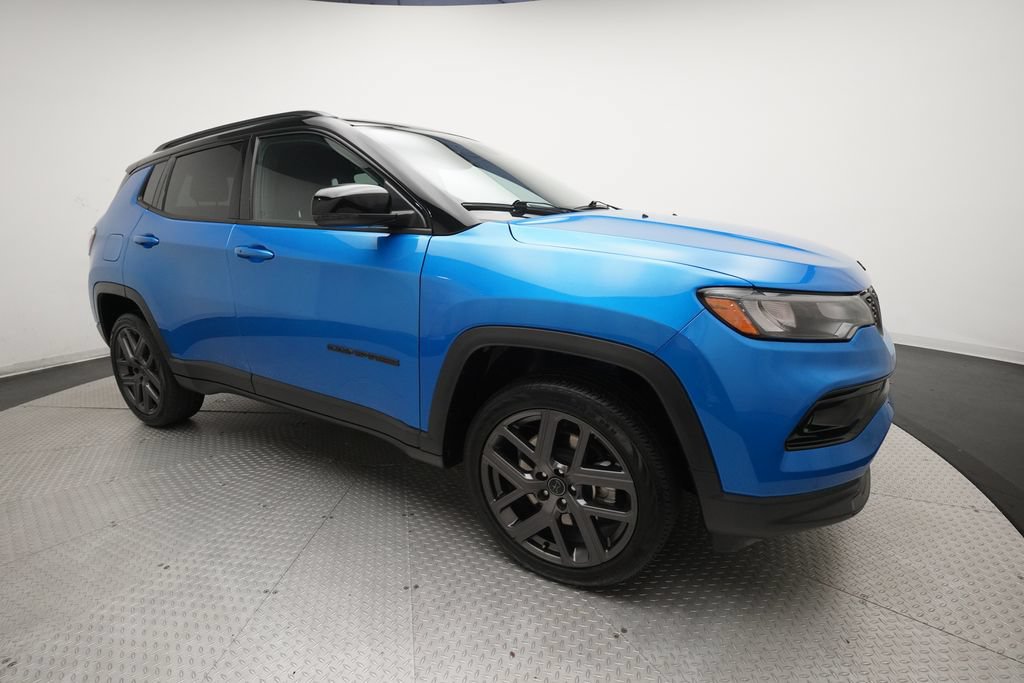 Used 2026 Jeep Compass Limited AWD/4WD image 36