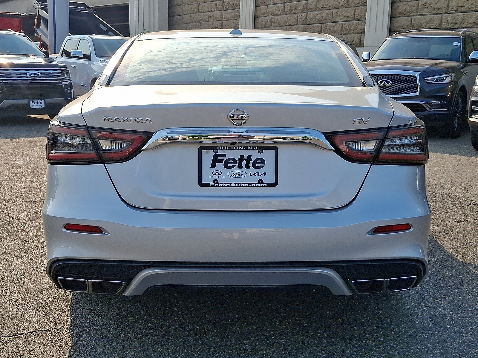 Used 2019 Nissan Maxima 3.5 SV w/ Floor Mat Group FWD image 5