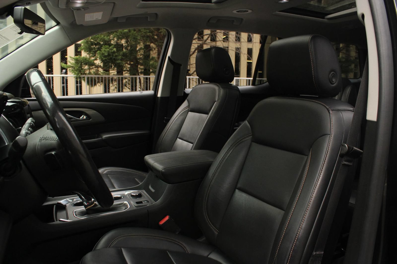 Used 2019 Chevrolet Traverse RS AWD/4WD image 16