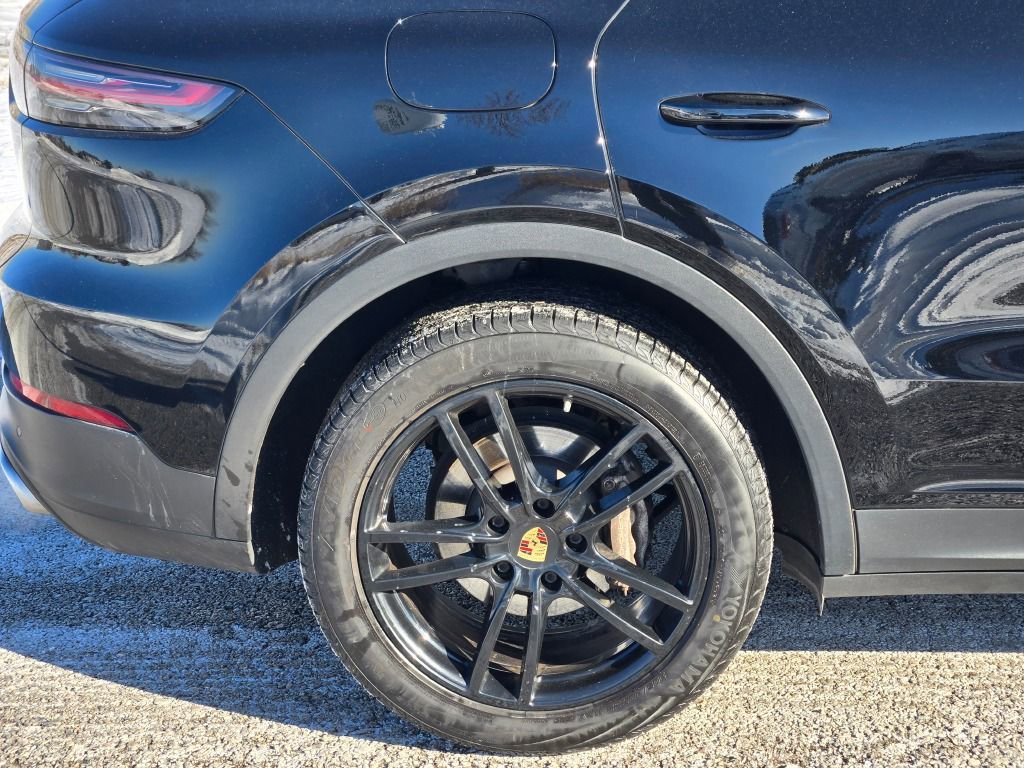 Certified 2022 Porsche Cayenne image 12
