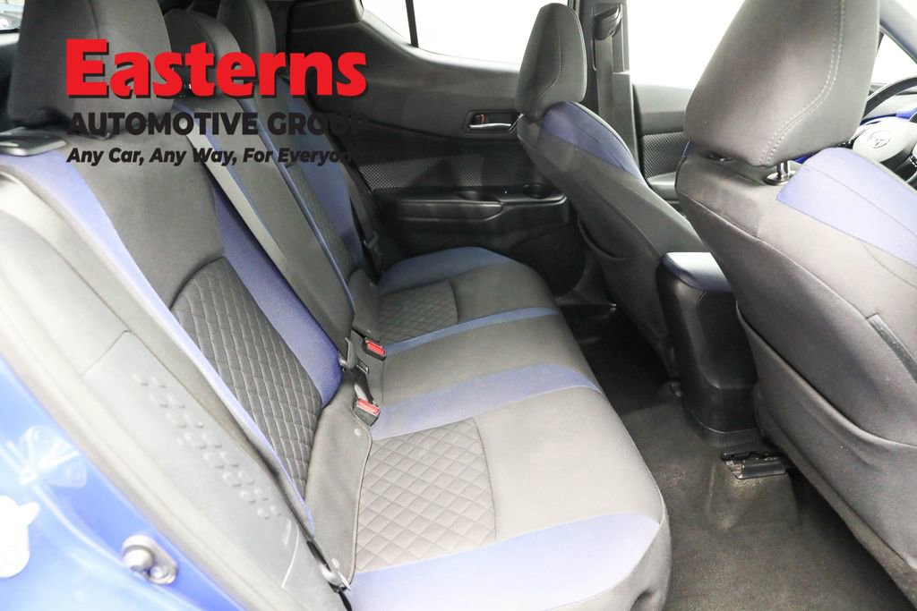 Used 2021 Toyota C-HR XLE image 23