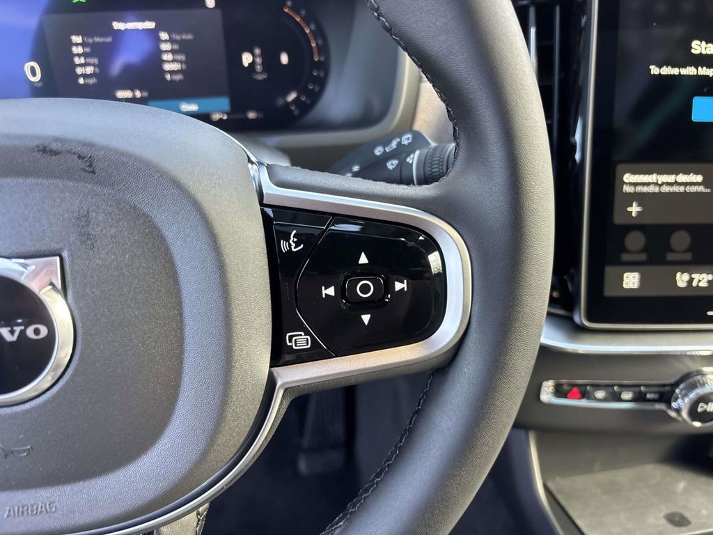 New 2026 Volvo XC90 B5 Core w/ Protection Package Premier image 19