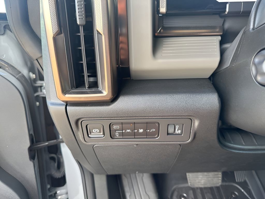 New 2025 GMC Hummer EV 2X image 26