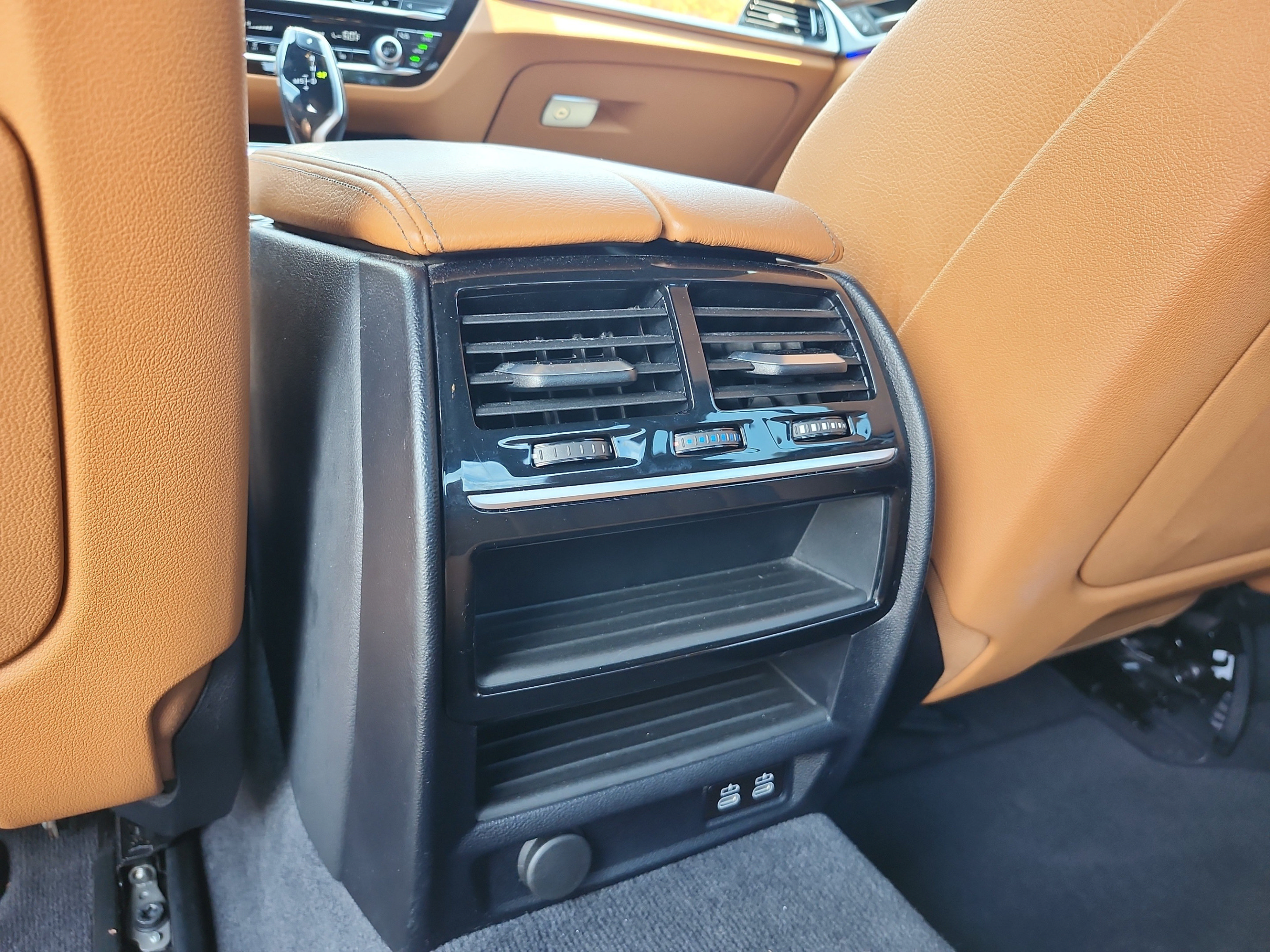 Used 2020 BMW 530i w/ Premium Package RWD image 17