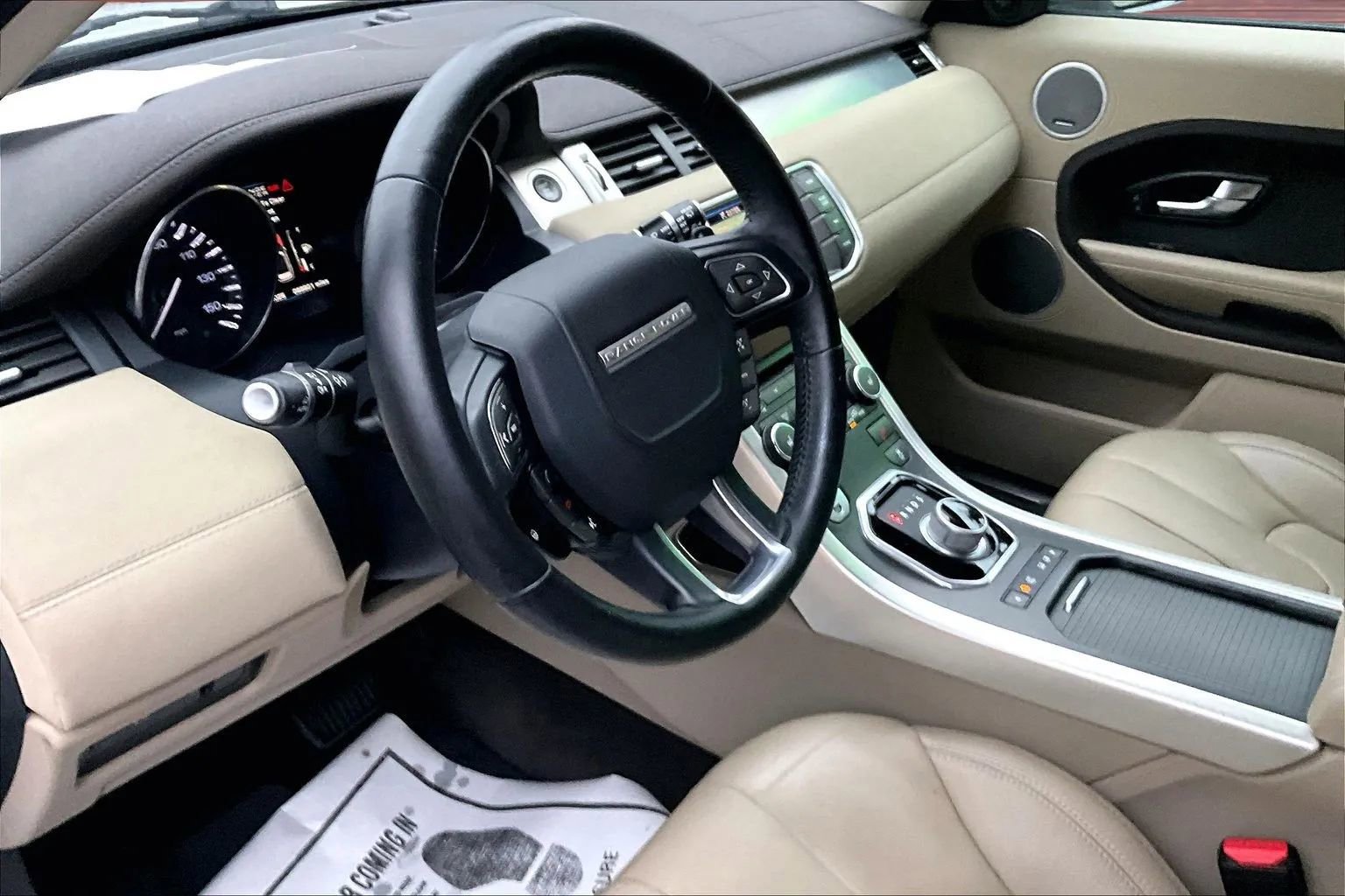 Used 2013 Land Rover Range Rover Evoque Pure Premium image 13